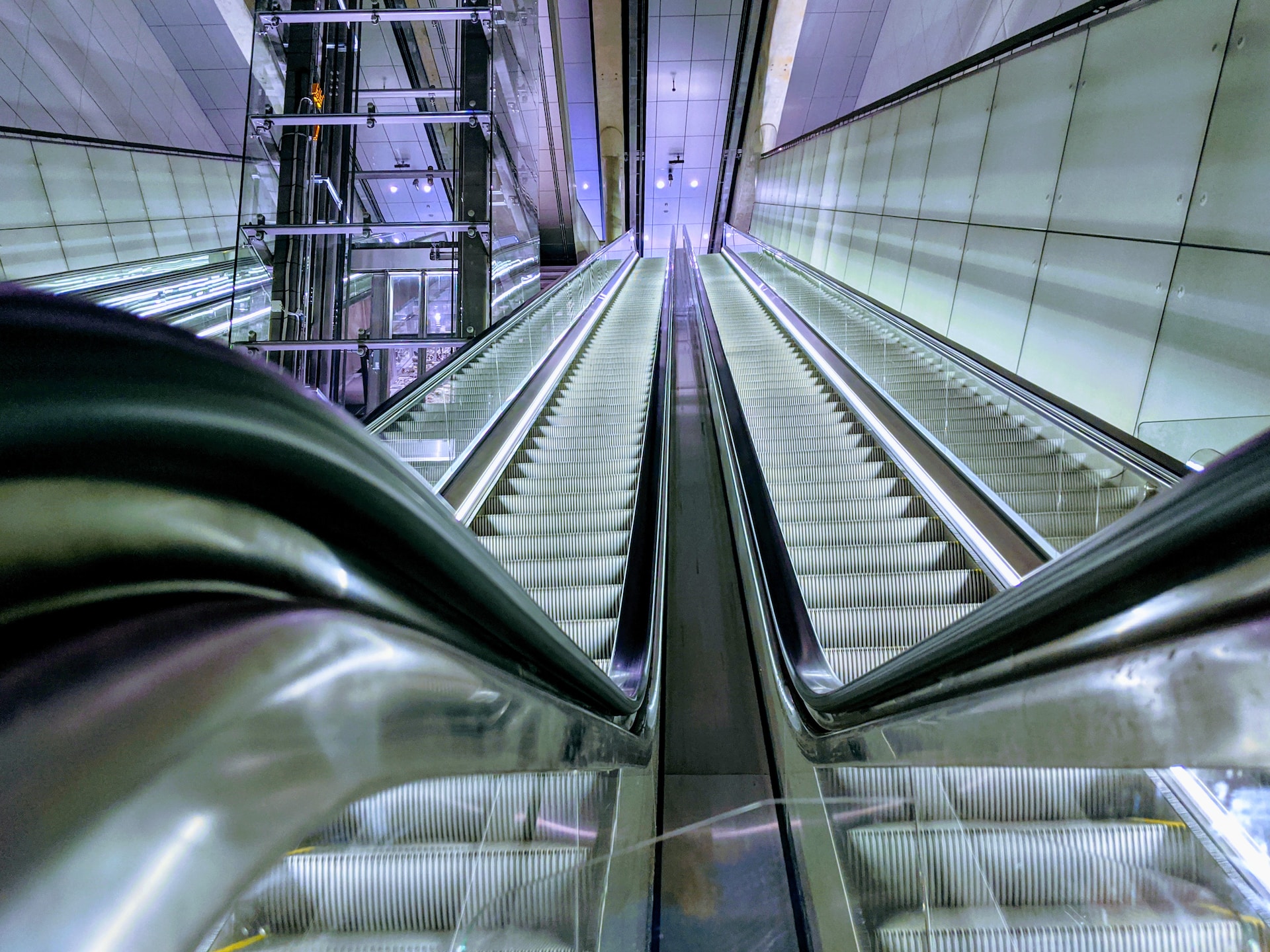 escalators