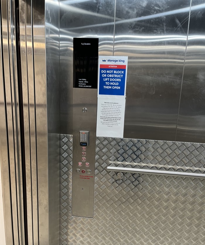 storage-king-elevator